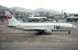 B767-200 JA-8232 