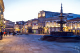 A Praça da República e o Chafariz da Praça da Rainha