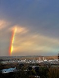 Arc-en-ciel sur le site industriel de Lacq