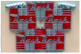 Nash_1947_Sedan_DD_42019_2_Emblem_Lens_Effects_F_w.jpg