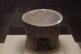 Urfa museum Three legged stone bowl sept 2019 4855.jpg