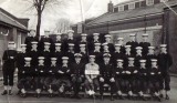 1971, FEBRUARY - IAN MULDOON, 23 RECR., ANSON, 31 MESS, I AM FRONT ROW 1ST RIGHT, WAYNE GREEN BOXED FOR THE RN SEE NOTE BELOW.