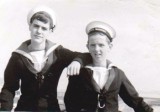 1971, 7TH JUNE - ALAN WILLIS, 25 RECR., 251 CLASS, 35 MESS, MYSELF AND JIMMY WINTER ON THE LEFT..jpg