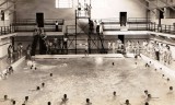 1937 - PHILIP ANTHONY (TONY) FOSTER POST CARD 029. BOYS IN THE SWIMMING POOL.jpg