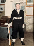1970, 21ST APRIL - STEVE WAILES, LATER AIRCREW, GUARD.jpg