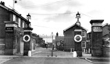 1966, 14TH NOVEMBER - PETE ROUTH, MAIN GATES.jpg