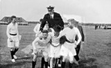 1960 - DUNCAN DIVISION, 213 & 222 CLASSES, 17 MESS, SPORTS DAY, 8..jpg