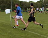 Ross Uses Marc as Camouflage To Score a Try