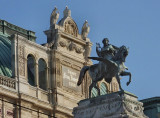 Staats Opera roof statue
