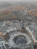 Masjid Al-Haram and city view from Clock Tower.jpg
