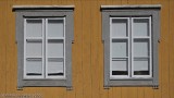 Two Mariankatu windows