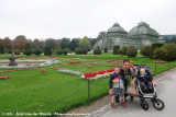 Rens, Rick & Guus in front of the Groβes Palmenhaus