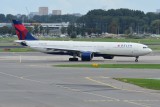 Delta Airbus A330-300 N802NW