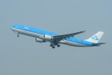 KLM Airbus A330-300 PH-AKE