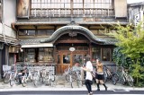 A cafe in Kyoto @f5.6 NEX5