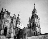Santiago_Cathedral_in_BW4972.jpg