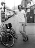 02337 17(B)-27 June 77 Tommy Keach NYC.jpg