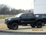 BLACK 2019 Toyota Rough Country