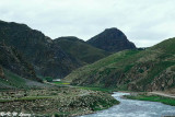 Scenery on the way from Lhasa to Shigatse 01