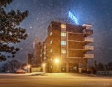 Hotel On A Snowy Night 90D12695-9
