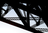 sous le cantilever