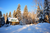 La vieille maison dans la neige