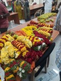 Many different garlands in making