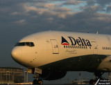 Boeing 777-200 Delta Airlines