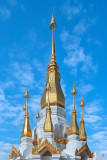 Wat Tham Khuha Sawan Phra Tham Chedi Si Trai Phum Pinnacle (DTHU0938)