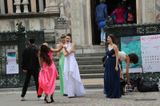 Prenant des photos de cette superbe basilique, jai eu la chance de trouver ces cinqs demoiselles qui ont pos juste pour moi!
