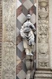 Quelques dtails de son lgante architecture - Some details of this marvelous basilic!