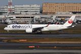 JAPAN AIRLINES AIRBUS A350 900 HND RF 002A6534.jpg