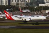 QANTAS BOEING 787 9 SYD RF 002A0569.jpg