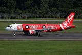 AIR ASIA AIRBUS A320 SIN RF 002A1853.jpg