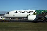 QANTAS LINK AIRBUS A220 HBA RF 5K5A0341.jpg