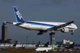 ANA BOEING 777 300ER NRT RF 002A5277.jpg