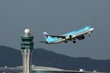 KOREAN AIR AIRBUS A321 NEO ICN RF 002A3841.jpg