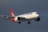 QANTAS BOEING 787 9 SYD RF 002A3367.jpg