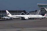 QATAR AIRWAYS BOEING 777 300ER HKG RF 002A5485.jpg