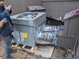 PXL_20221221_230939536.jpg