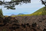 On the trail around the Montaa de Los Poleos