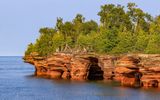 Rugged sandstone formations on the north shore of Devils Island in Apostle Islands NL