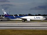 B767-300(F) N418LA 