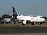 D-AILU (LGW 15-06-23) FB.jpg