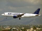A320-200 CS-TMW 