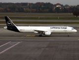 A321-211 (2P2F) D-AEUI 