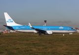 B737-800 PH-BXU