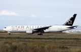 Boeing 777-200 HL-7732
