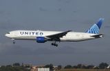 Boeing 777-200 N206UA 