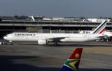 B777-300(ER) F-GZNR